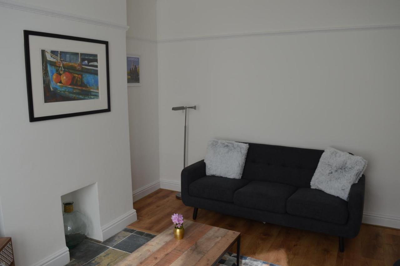 Library House Villa Liverpool Bagian luar foto